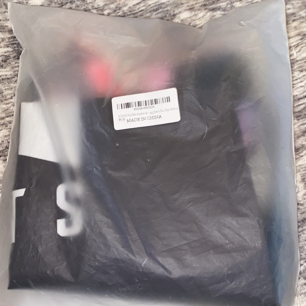 BTS Fan Merchandise Set NEW - Picture 9 of 10